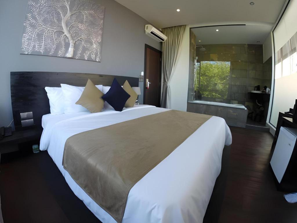 De Art Hotel Phnom Penh Exterior foto
